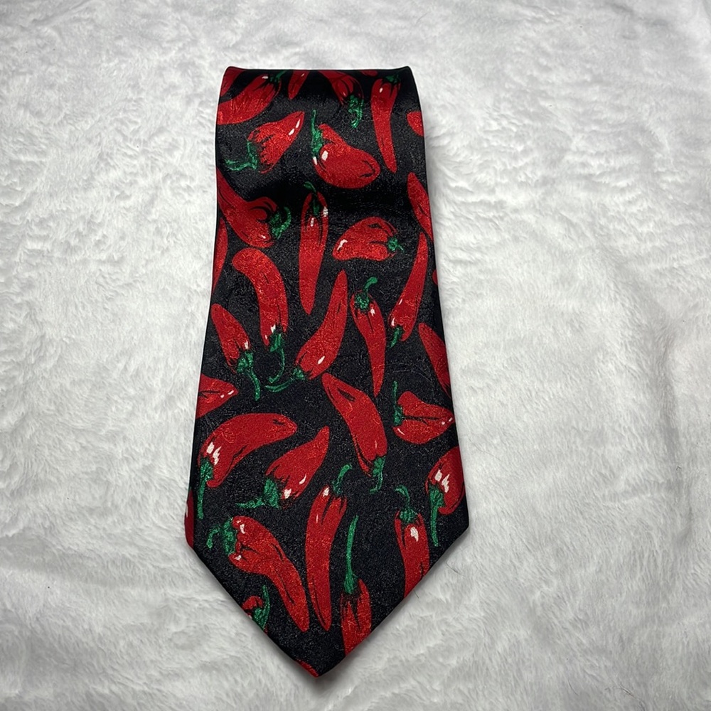 Chili Pepper Tie